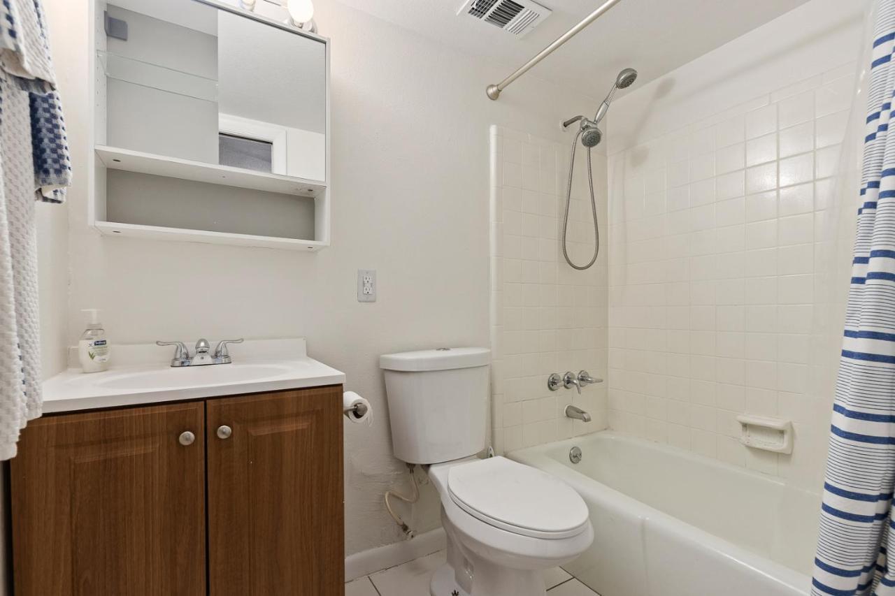 Serene Lakefront House w/ Pool, Hottub, & Boating Orlando Esterno foto