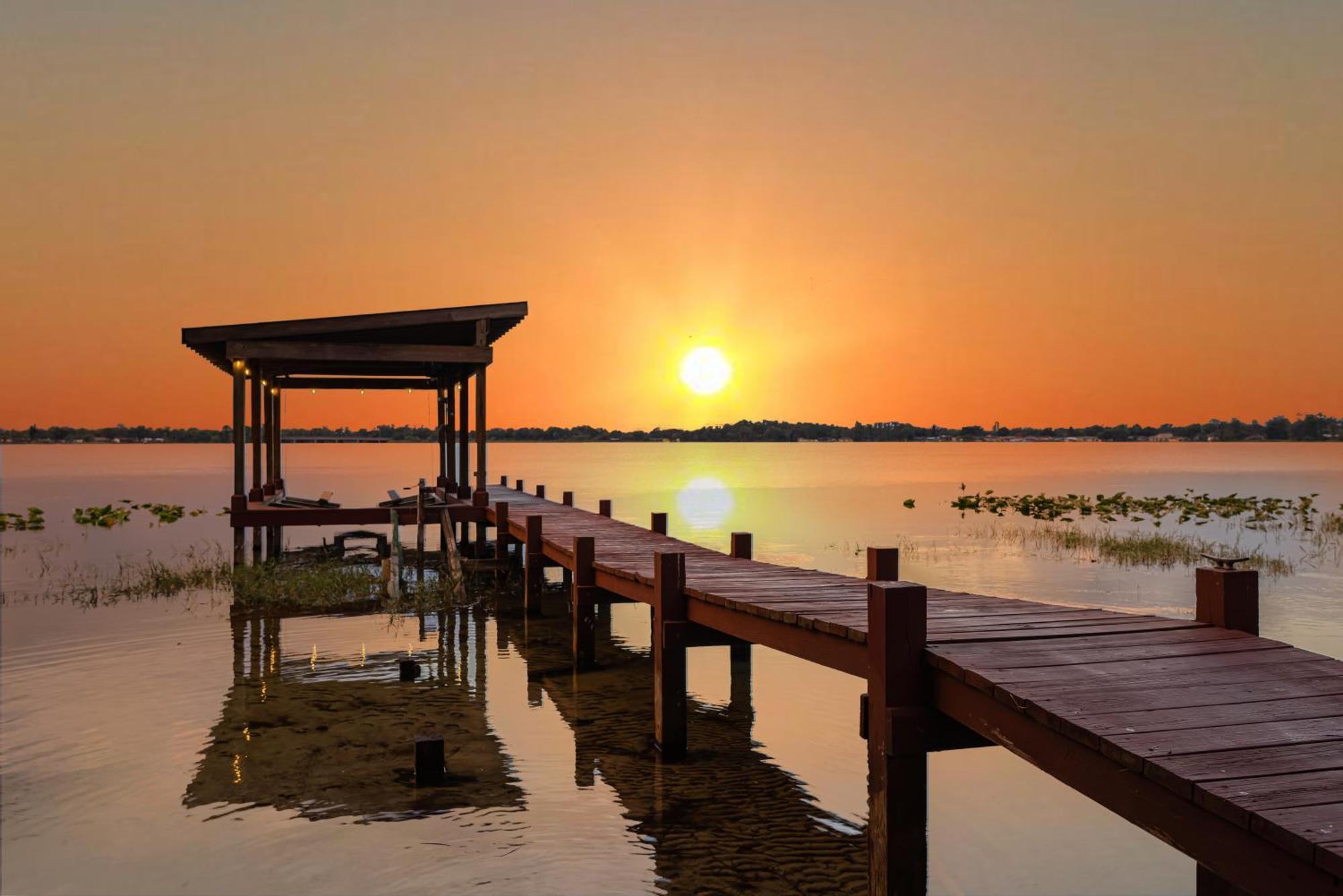 Serene Lakefront House w/ Pool, Hottub, & Boating Orlando Esterno foto