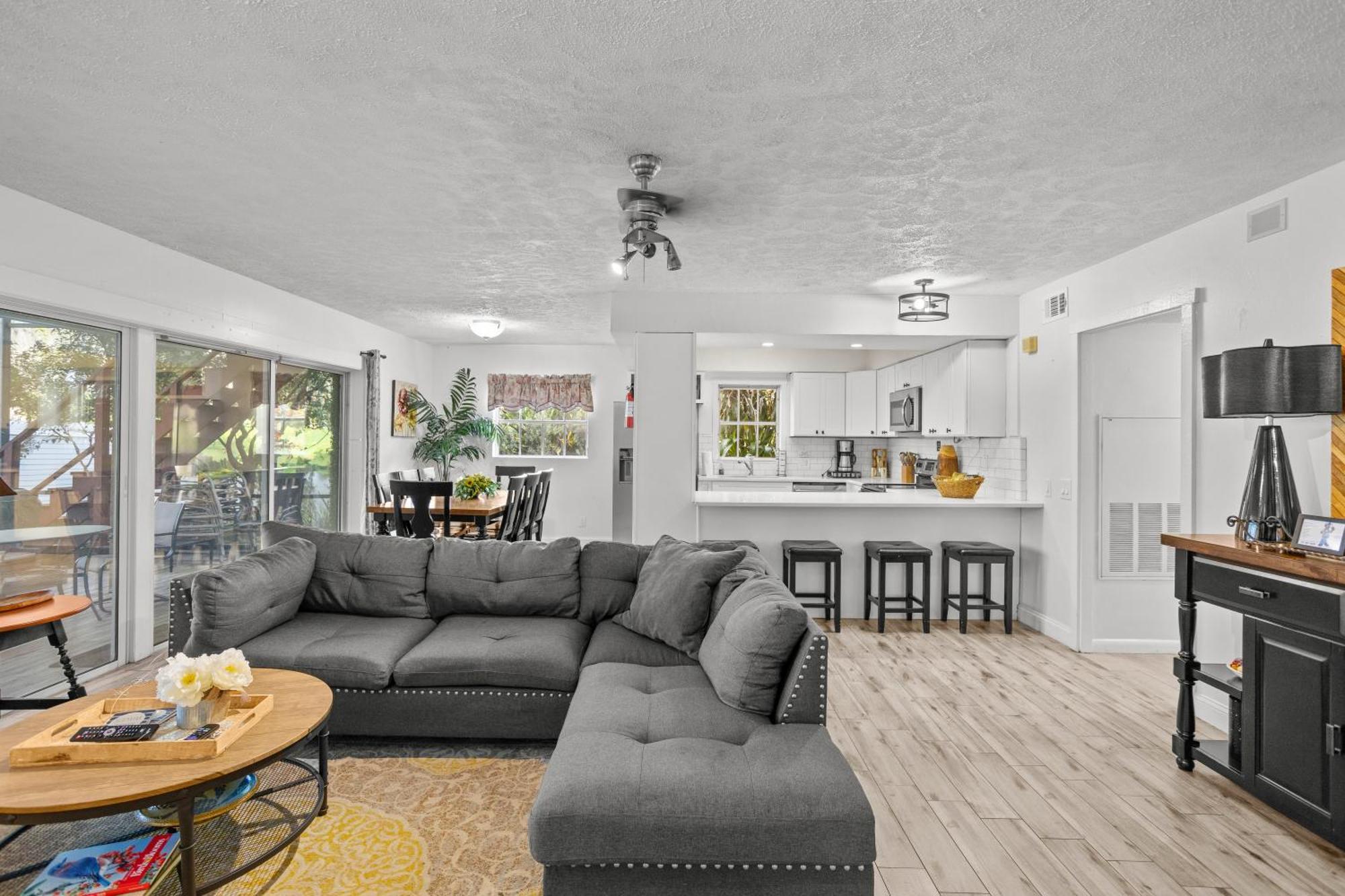 Serene Lakefront House w/ Pool, Hottub, & Boating Orlando Esterno foto
