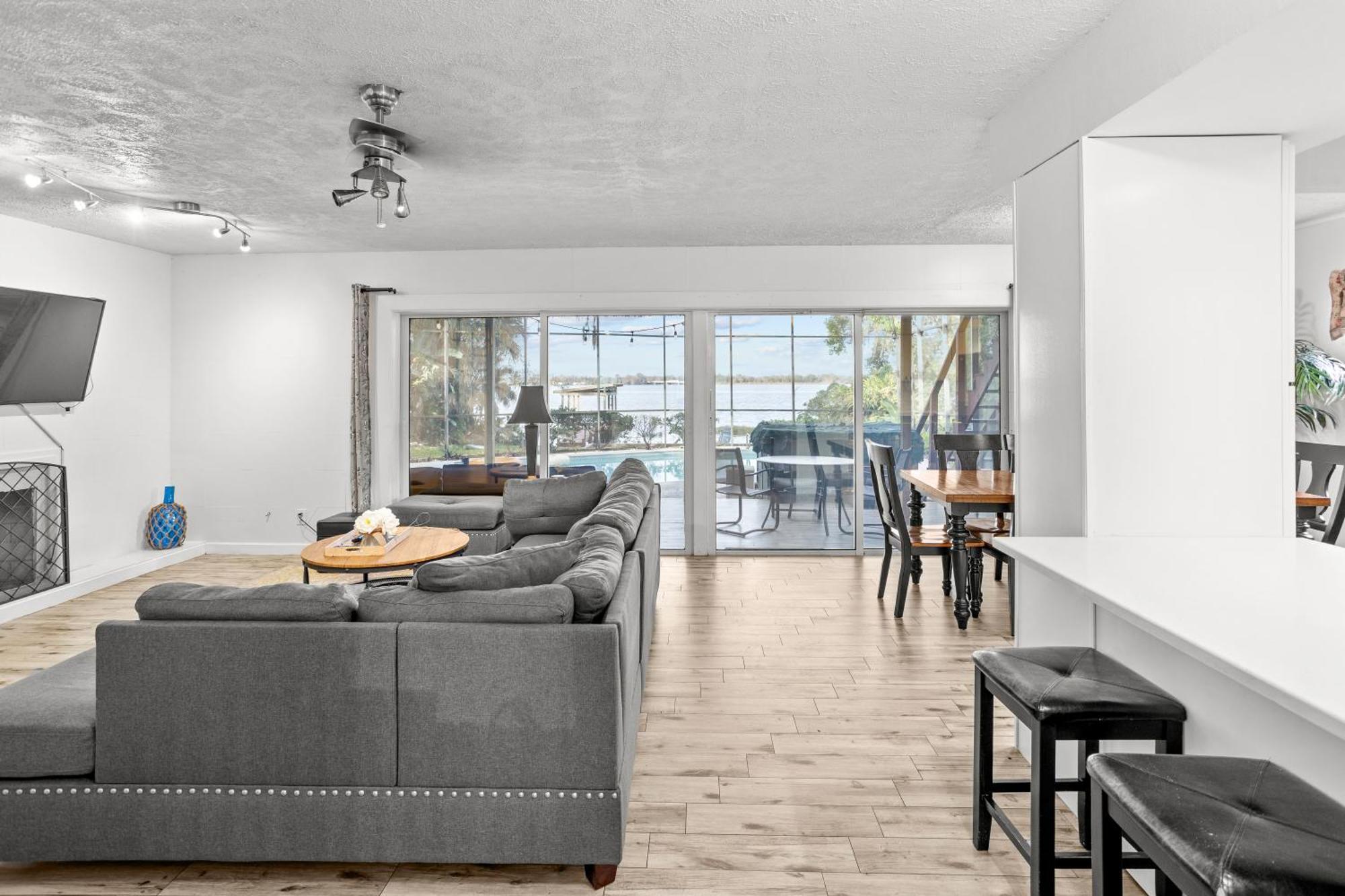 Serene Lakefront House w/ Pool, Hottub, & Boating Orlando Esterno foto